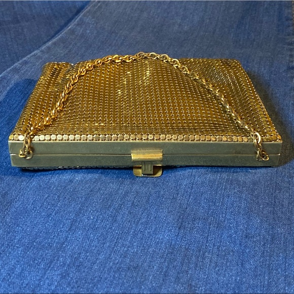 VTG Made in USA Mesh Whiting & Davis Co Clutch - Picture 3 of 15